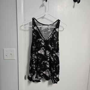 Mudd Black and White Women's Tank Top